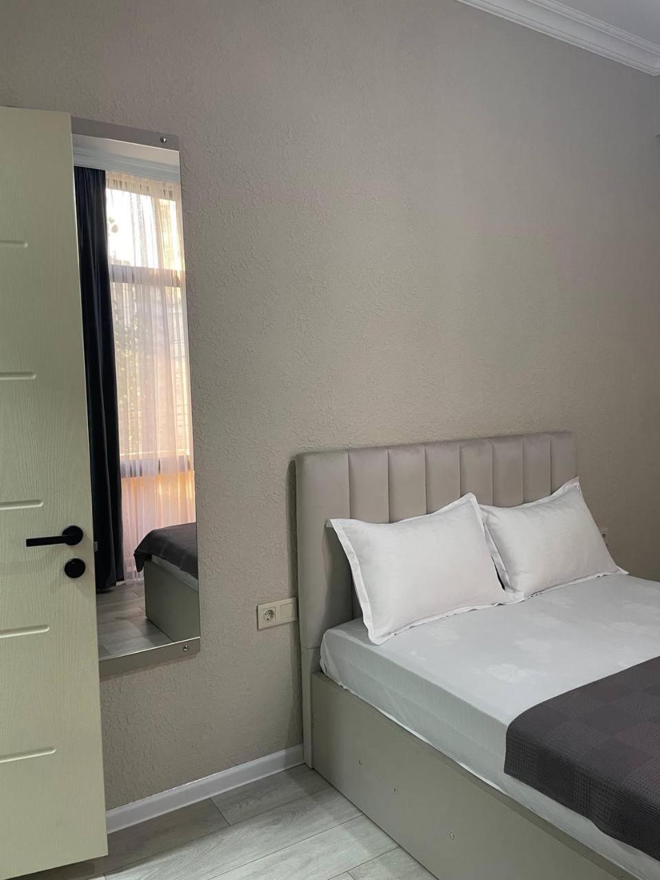Guest House Nima Kutaisi Exterior foto